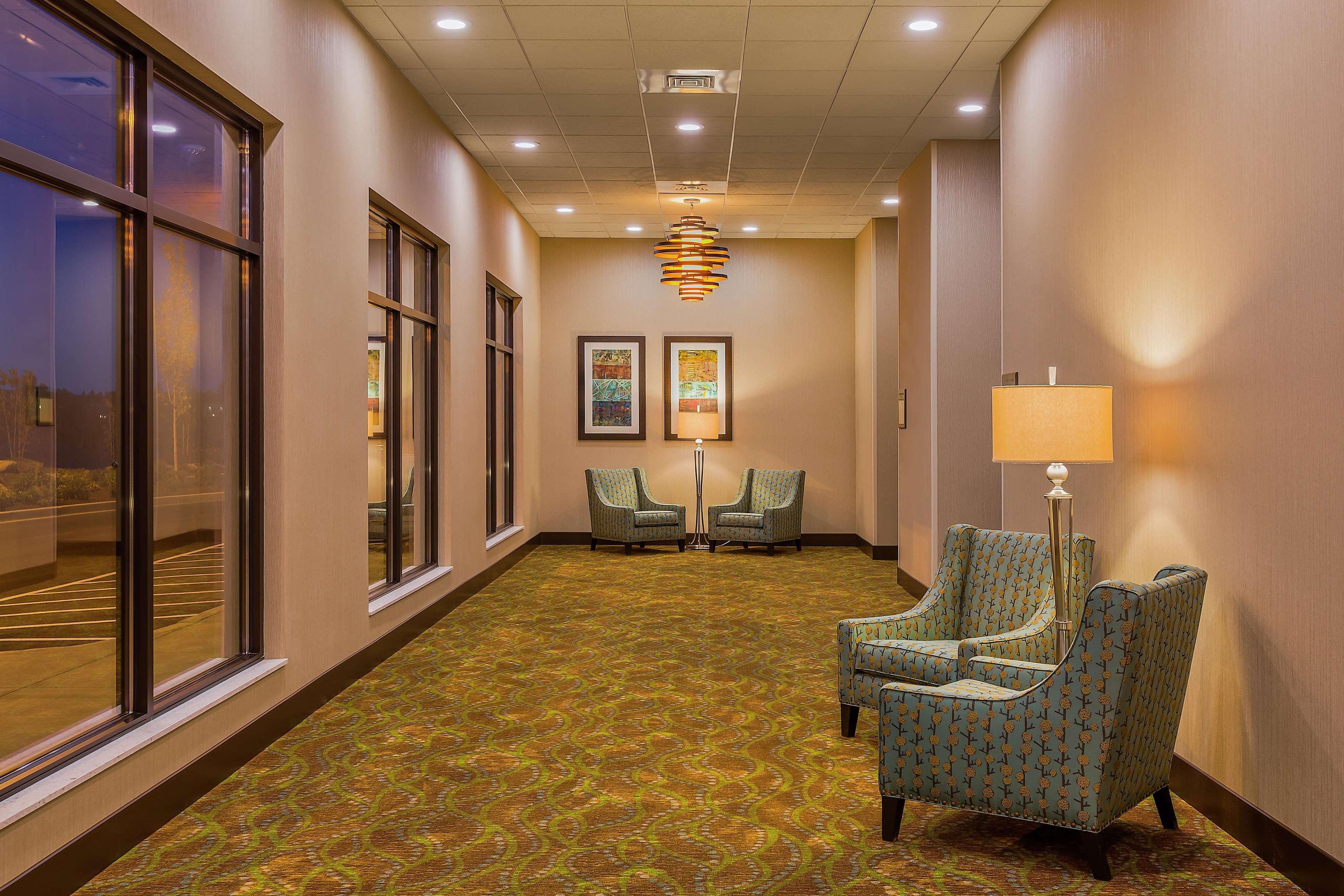 Hampton Inn & Suites Bend Zewnętrze zdjęcie