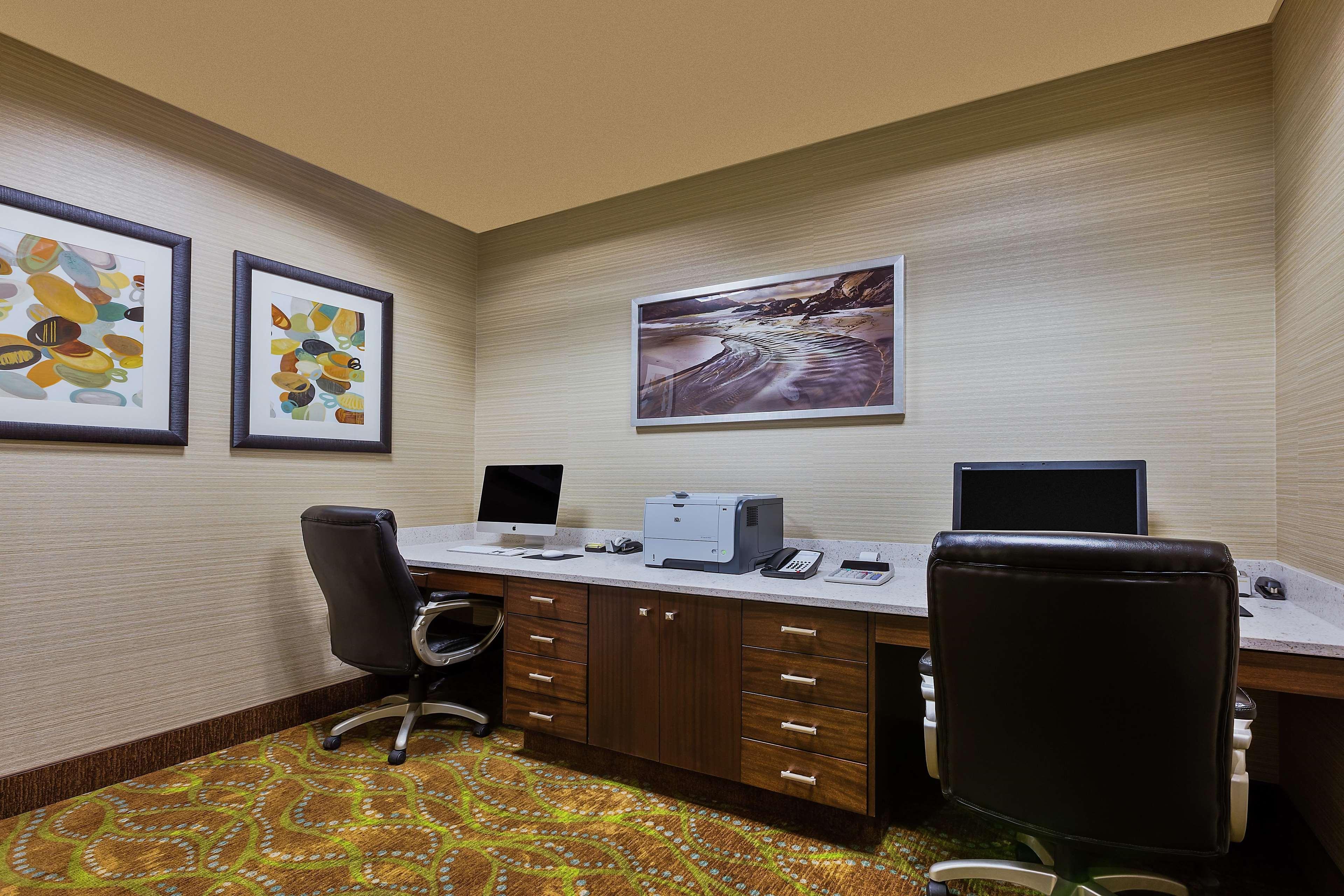 Hampton Inn & Suites Bend Zewnętrze zdjęcie