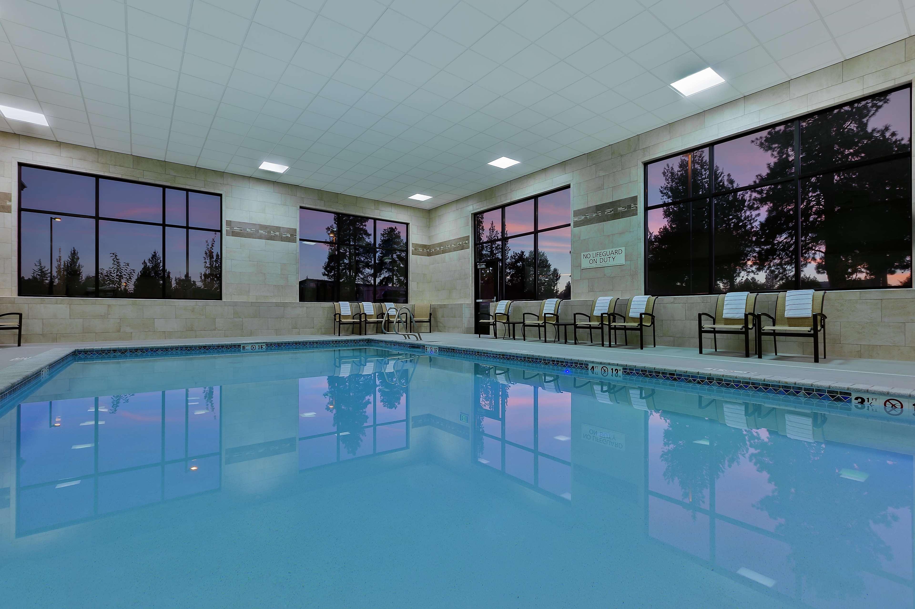 Hampton Inn & Suites Bend Zewnętrze zdjęcie