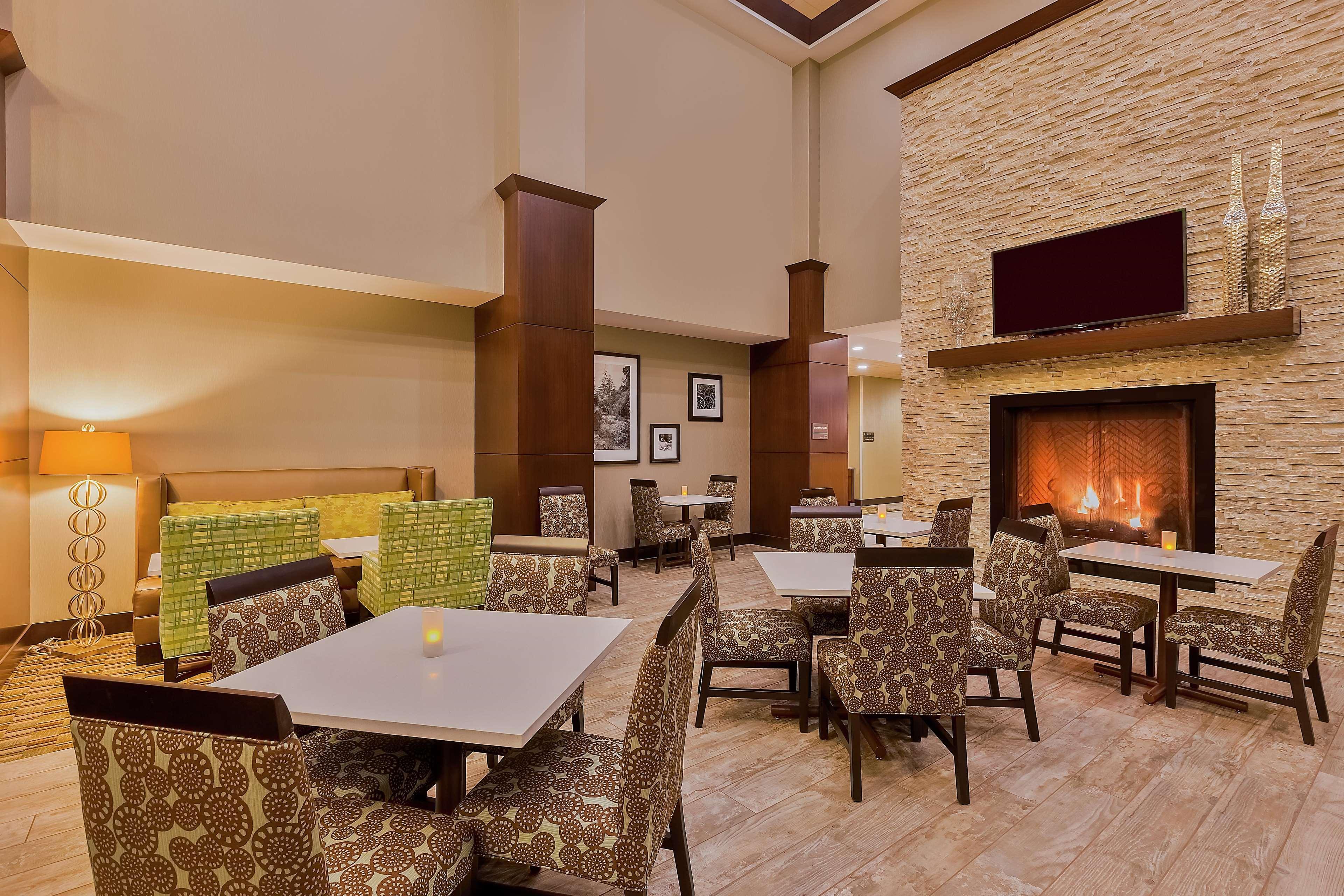 Hampton Inn & Suites Bend Zewnętrze zdjęcie
