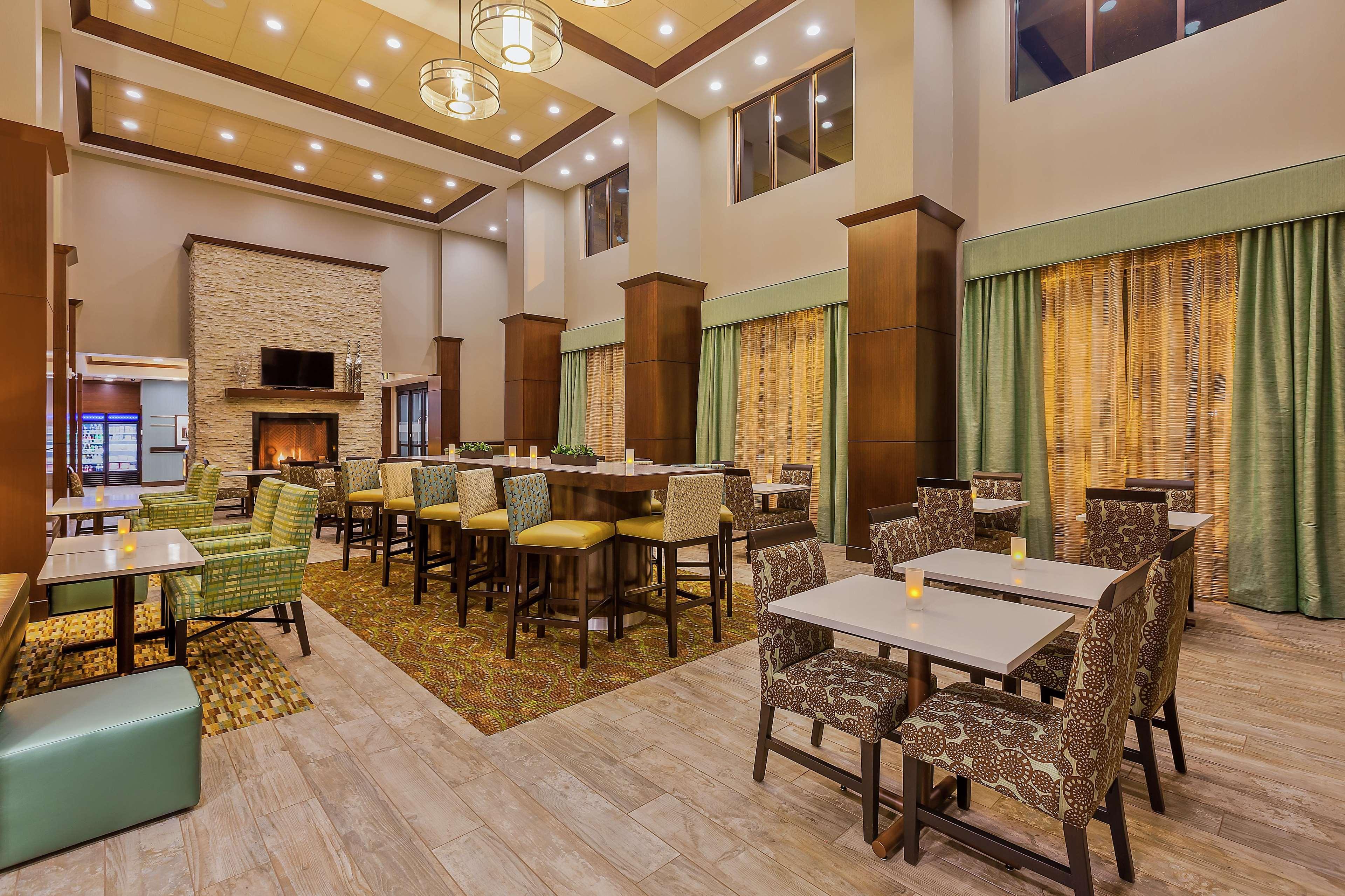 Hampton Inn & Suites Bend Zewnętrze zdjęcie