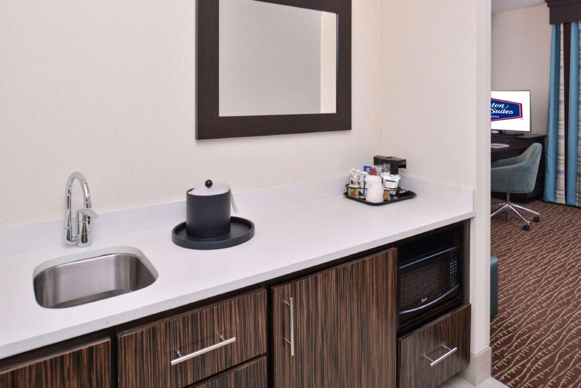Hampton Inn & Suites Bend Zewnętrze zdjęcie
