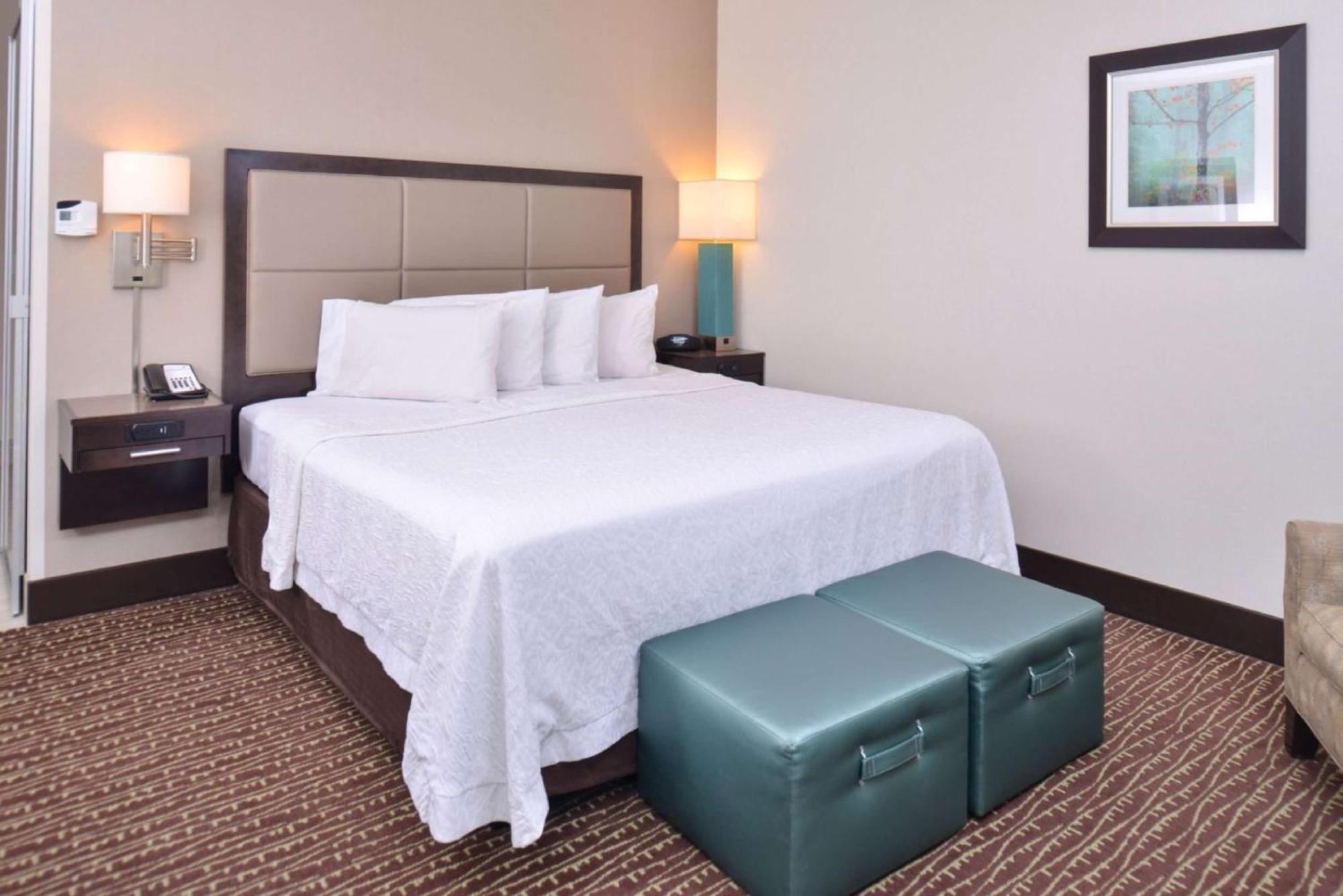 Hampton Inn & Suites Bend Zewnętrze zdjęcie